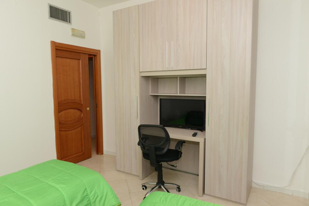 Large Double or Twin Room